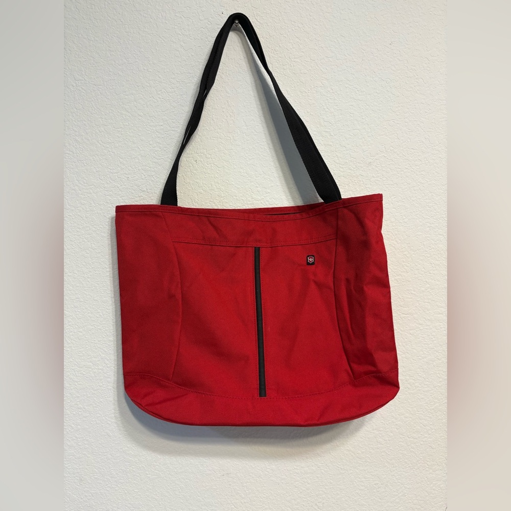 Victorinox Swiss Army Red and black tote bag. Great condition.